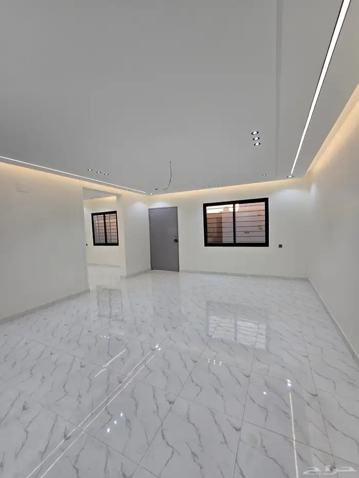 للبيع روف علوى بحوش ومدخل سياره شمال التضامن 9