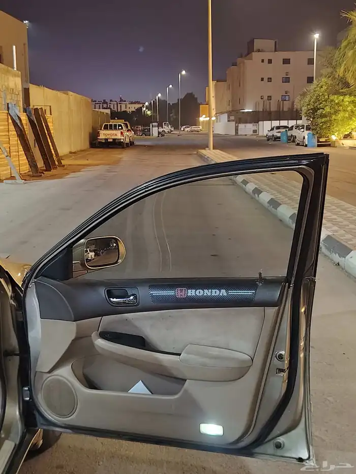 للبيع هوندا اكورد موديل 2004 قير مكينه ايرباق شواصي شرط 2