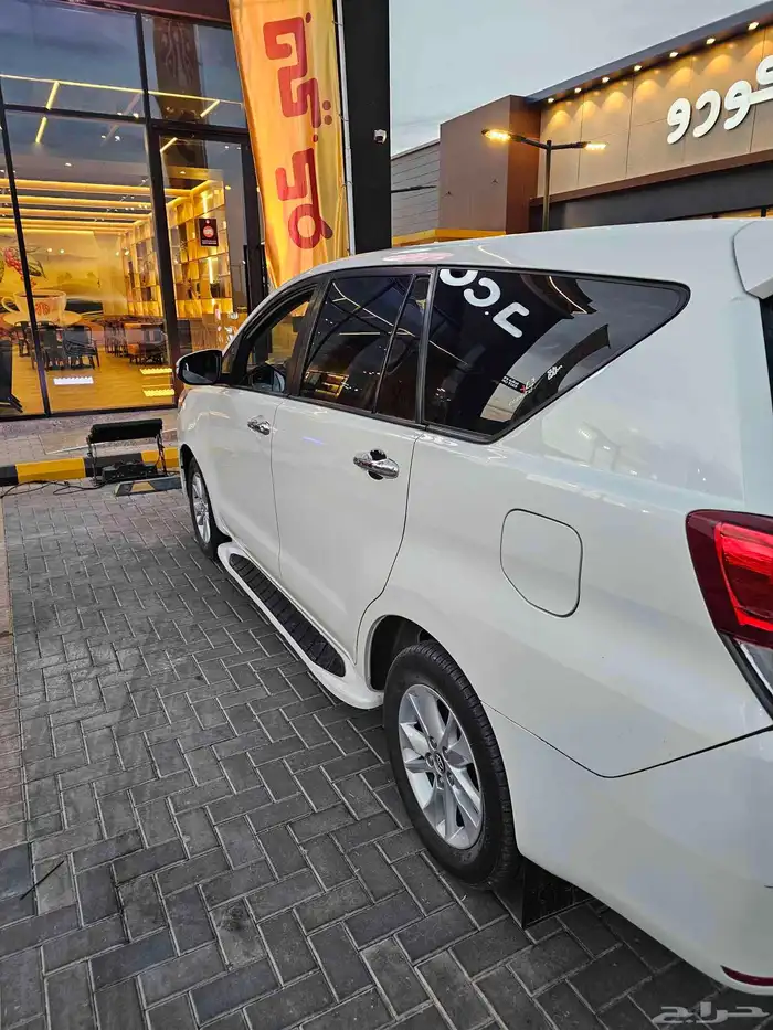 سياره انوفا للبيع 2016 4