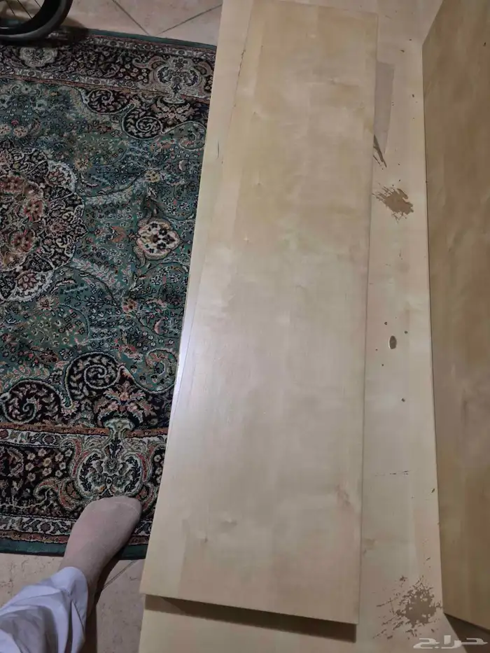 طاوله مسرح وارفف ايكيا مستعمل 2