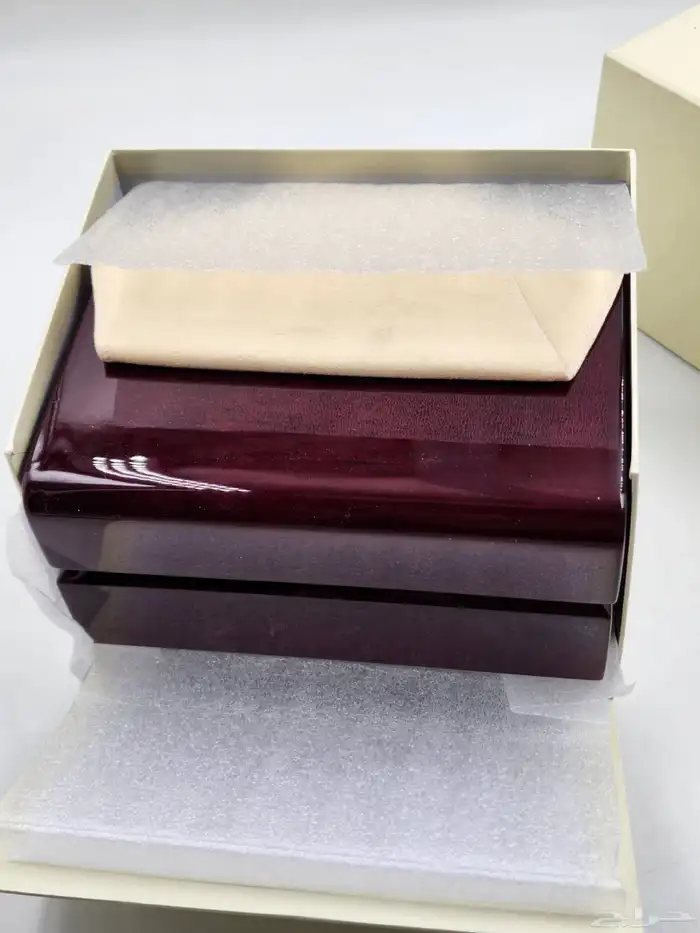 علب ساعات اصلية . كارتييه . اوميغا . شوبارد . ايبل . هوبل 20