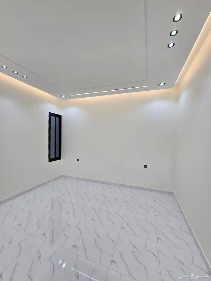 للبيع روف علوى بحوش ومدخل سياره شمال التضامن 14