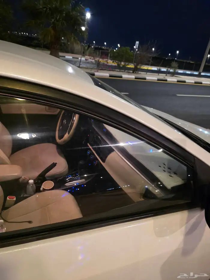 كرولا 2014. قير ومكينه ممتازه. مشت 245 الف كيلو متر فقط 1