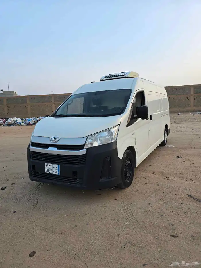 تويوتا هايس باص سقف عالي ثلاجة موديل 2022 8