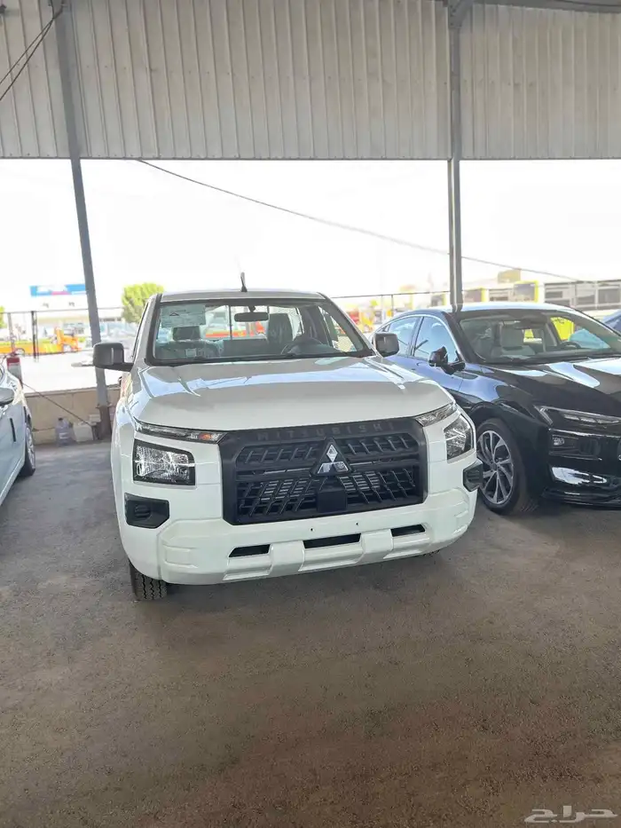 ميتسوبيشي غمارة ديزل 25 0