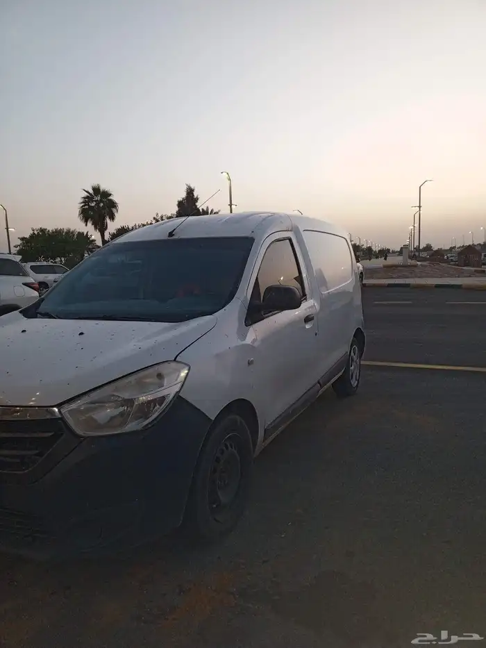 للأيجار سياره رينو دوكر اجار شهري 0