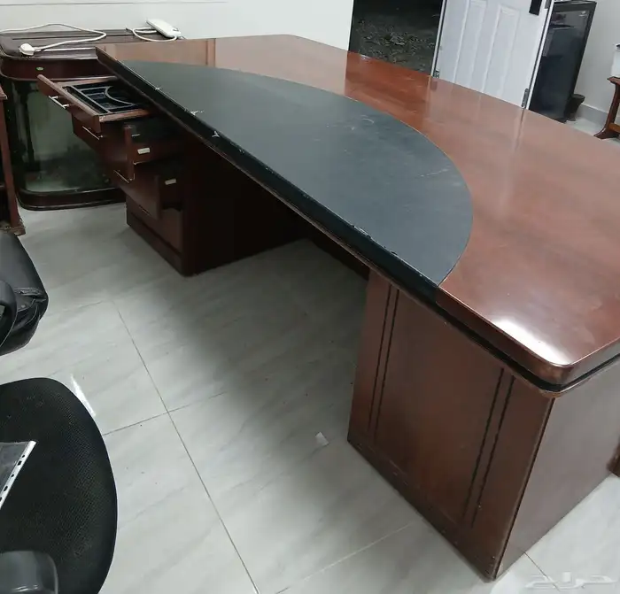 مكتب للبيع 0