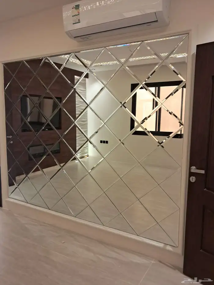 حاجز شاور زجاج سكوريت 10ملي تركيب فواصل وقواطع شاور ومرايا 7