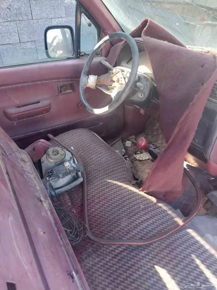 قطع غيارا هايلكس 2004 1