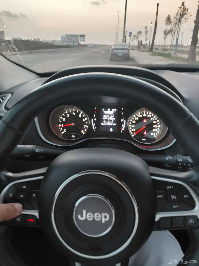 جيب كومباس 7