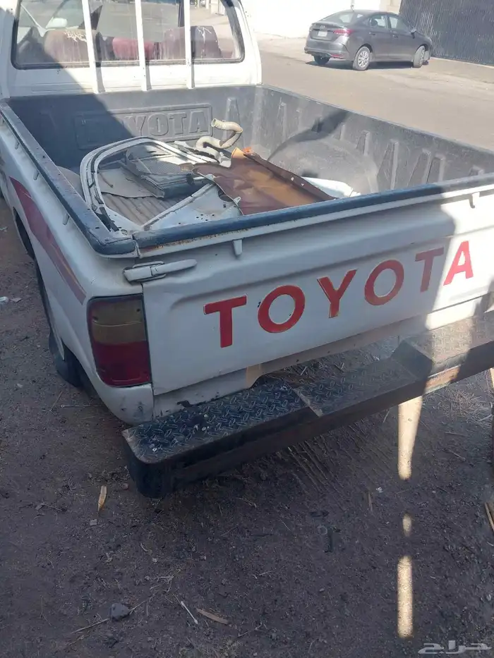 قطع غيارا هايلكس 2004 3