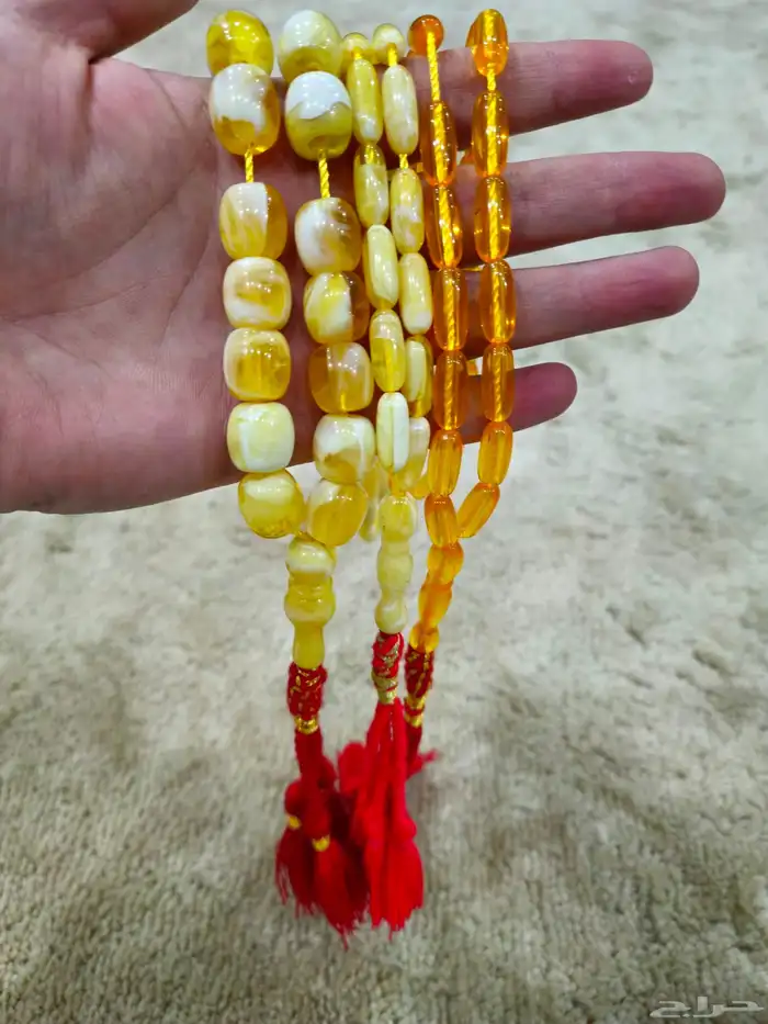 سبح شبيه الكهرمان 0