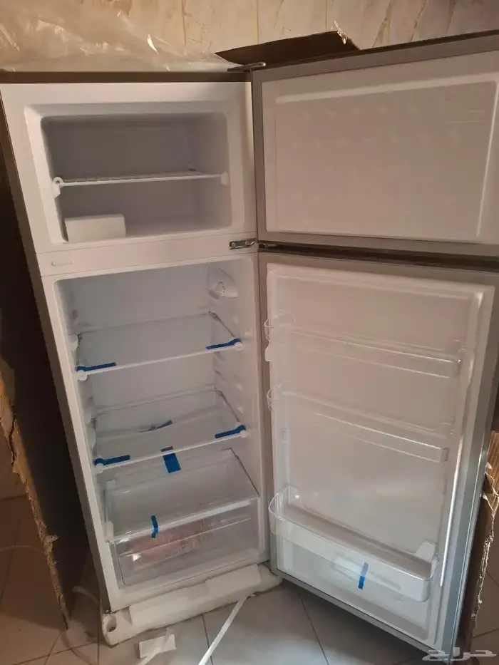 ثلاجه جديده للبيع 3