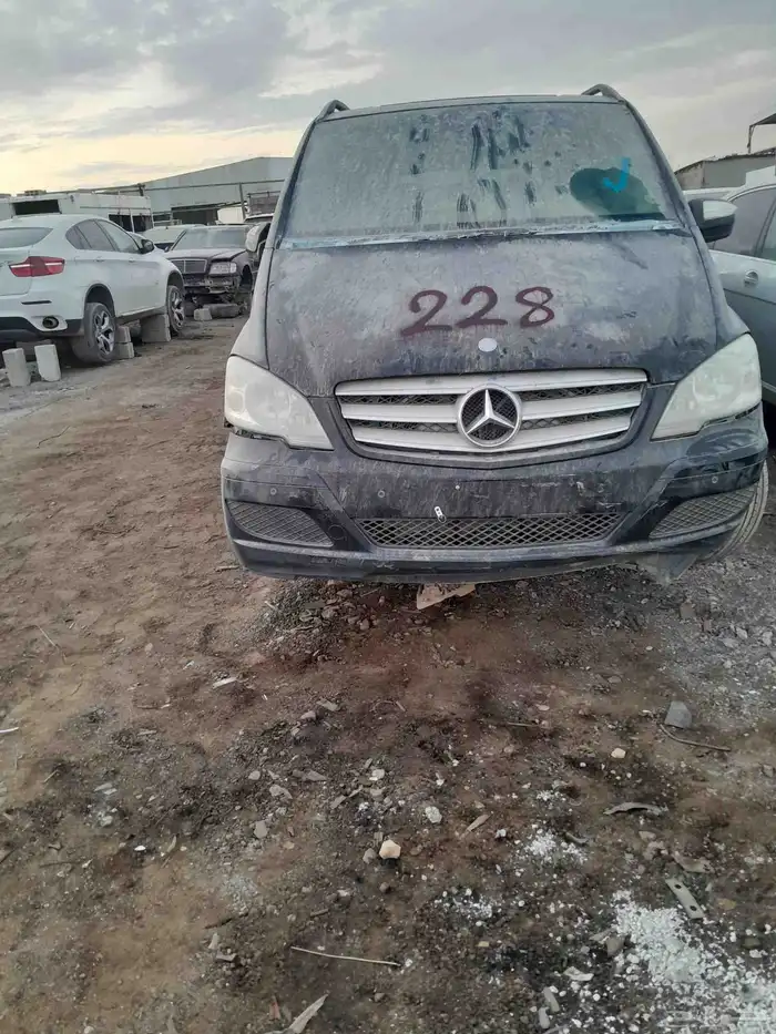 مرسيدس فيانومديل 2014 تشليح قطع غيار 0