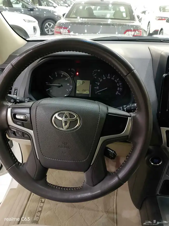 برادو 2023 TXLسعودى ممشي 25الف فقط 10