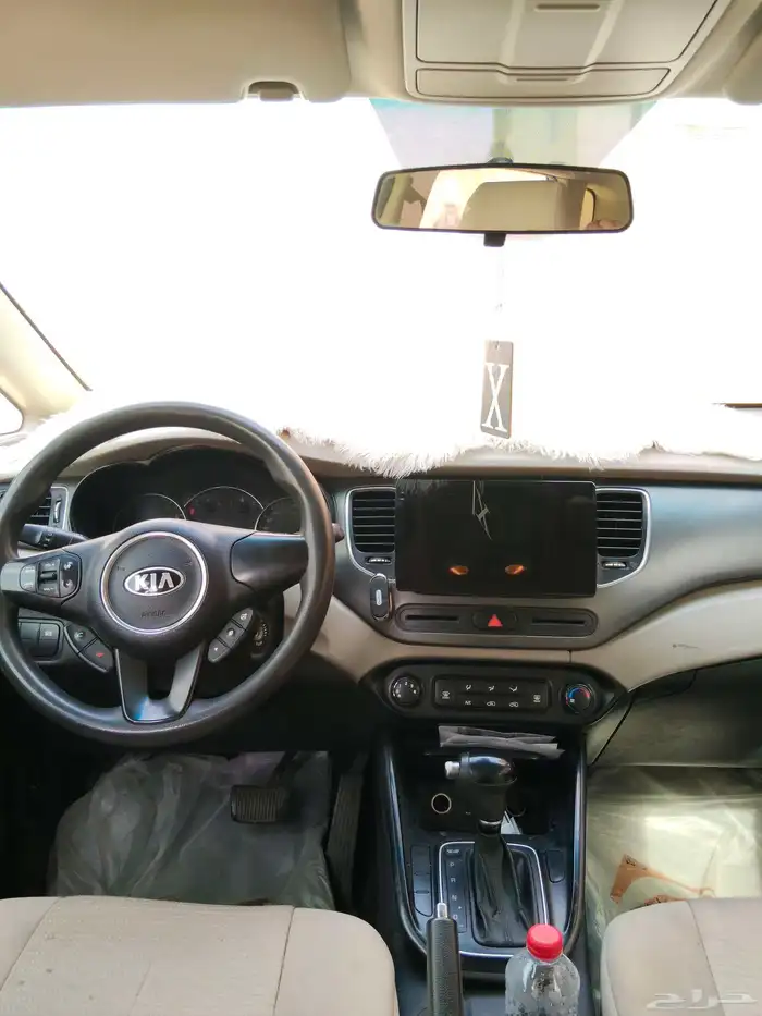 كيا كارينز موديل 2015 6