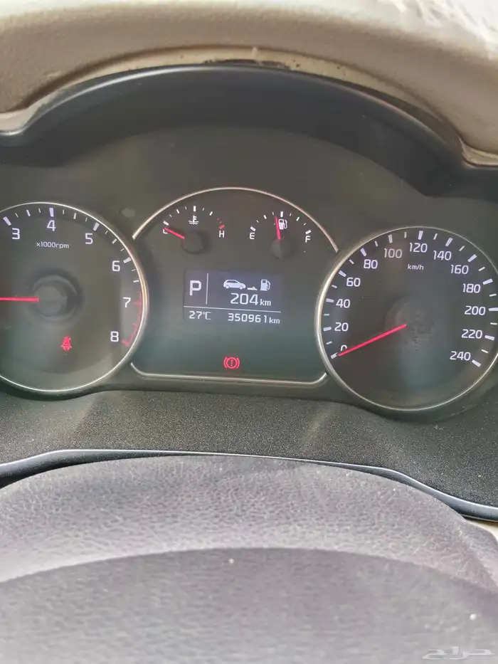 كيا كارينز موديل 2015 9