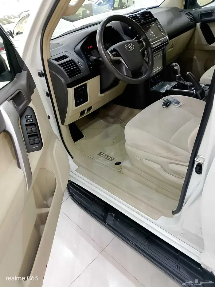 برادو 2023 TXLسعودى ممشي 25الف فقط 7