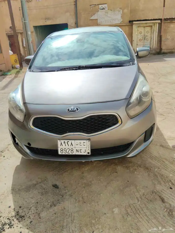 كيا كارينز موديل 2015 0