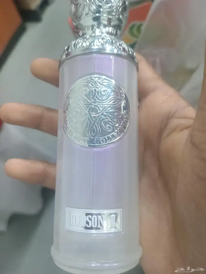 عندي عطر ببيعه 0