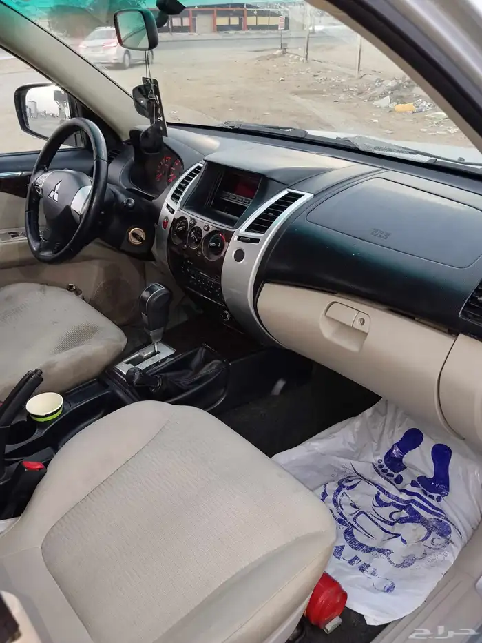 جيب متسوبيشي باجيرو سبورت دبل 6 سلندر 12