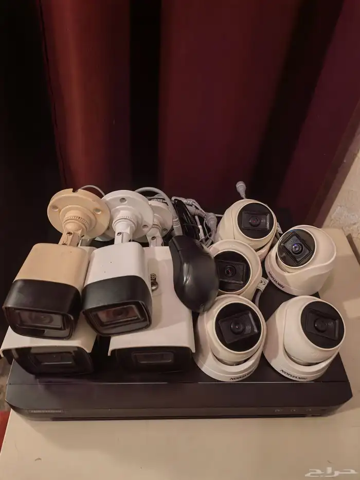 HIKVISION DS-7208HUHI-K2 DVR With 2TB Hard Disk  9 camera 7