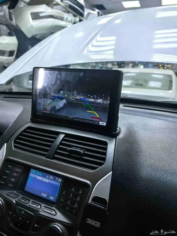 شاشات لجميع انواع السيارت دشكام سمعات للتواصل 5