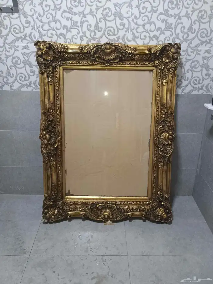 إطار صورة خشبي مذهب عتيق ومزخرف بنمط أوروبي 0