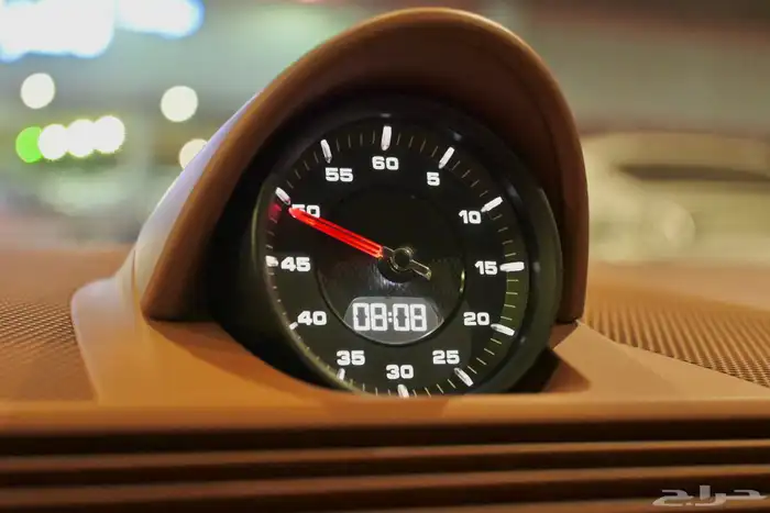 بورش باناميرا Panamera executive 2022 ضمان وصيانه مجانيه 13