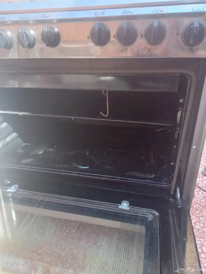 للبيع فرن غاز 5 شعله شغال ع الشرط 4