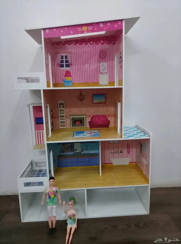 بيت باربي كبير جدا للبيع 0