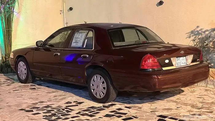 فورد فكتوريا 2011 امريكي 0