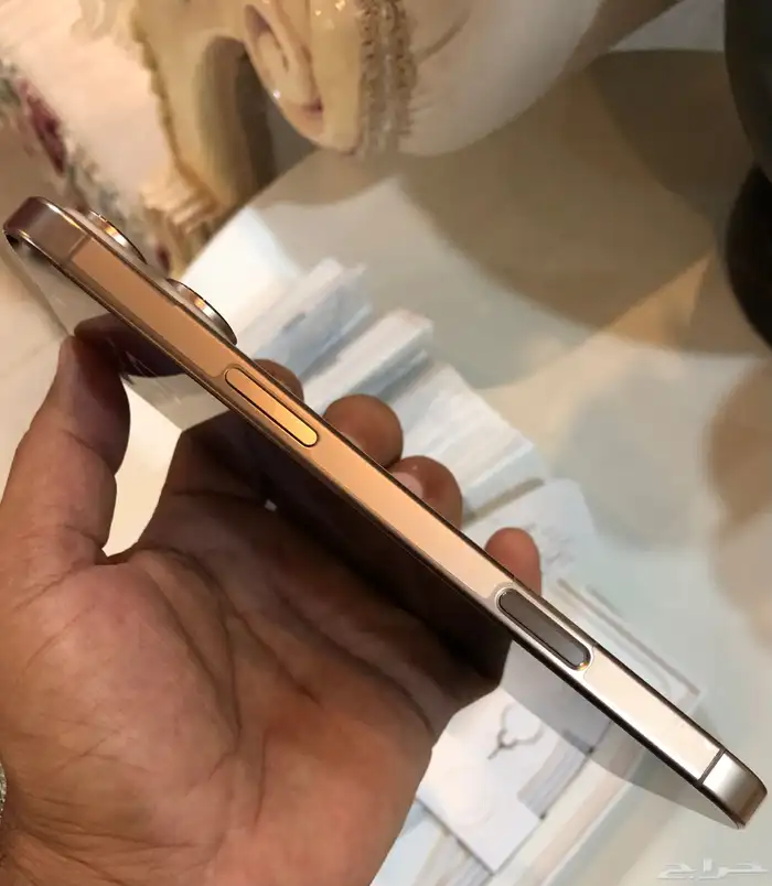 ايفون 16 برو ماكس 256GB مثل الجديد تماما  بفاتورة اكسترا 5