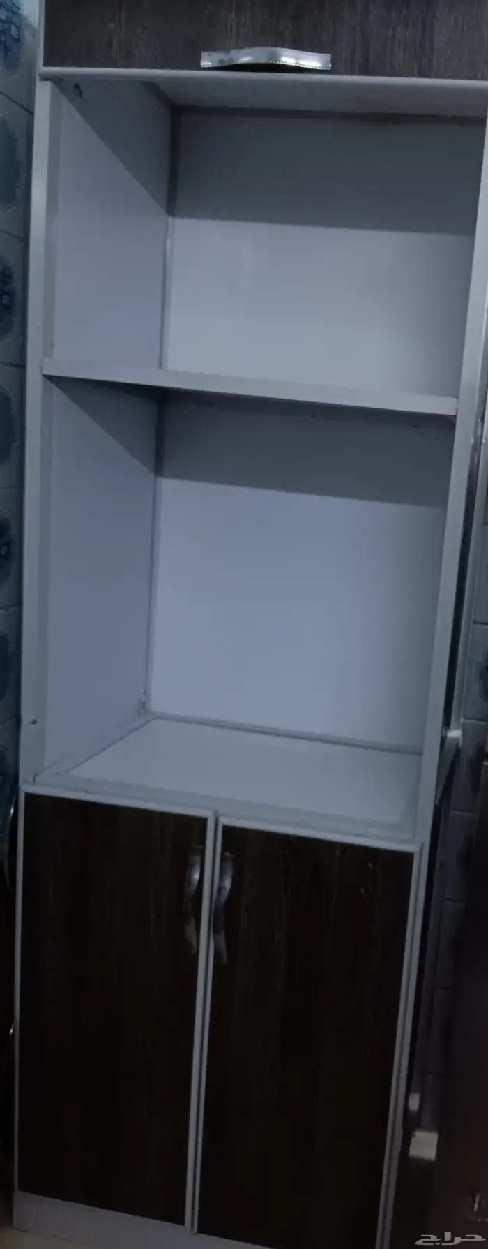 دولاب اطفال نظيف وقطعه مطبخ 3