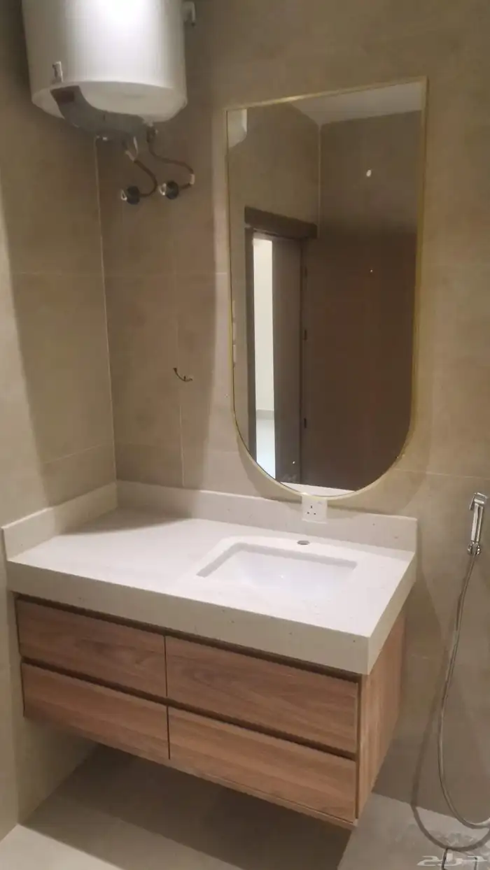 رخام صناعي مغاسل وكونترات واصطح مطبخ تفاصيل أكثر 2