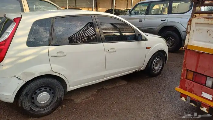 فورد فيجو 2011 5