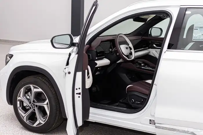 جيلي مونجارو 2024 AWD قوة تيربو   بسعر 93150 بالضريبة 5