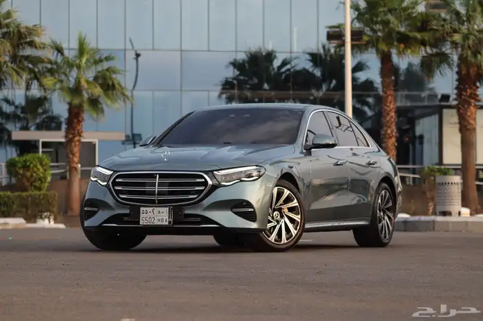 مرسيدس E300 شبه زيرو 0