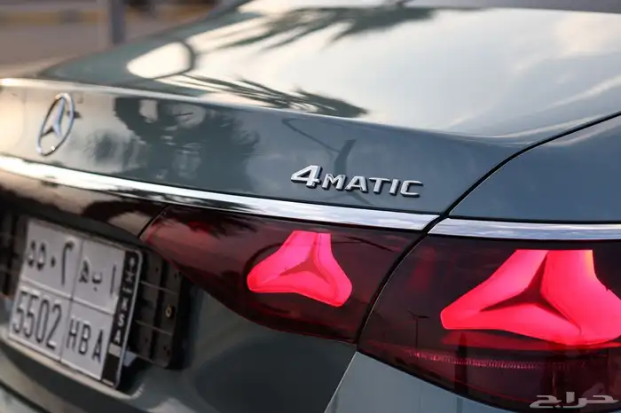 مرسيدس E300 شبه زيرو 18