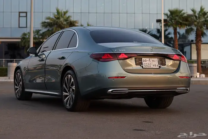 مرسيدس E300 شبه زيرو 10