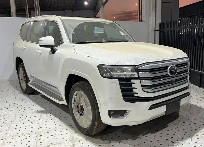 لاند كروزر 2025 GXR3 0