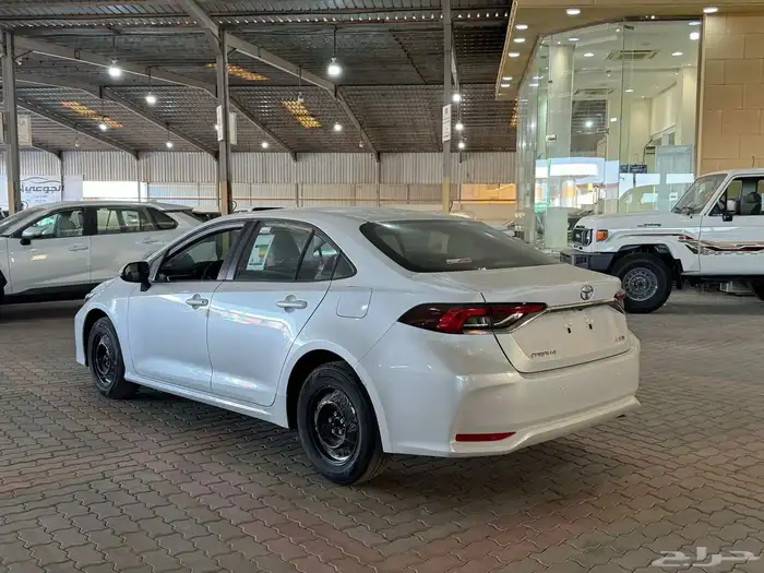 تويوتا كورولا استاندر طياس محرك 2.0L سعودي بنزين 2026 3