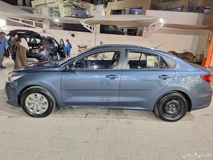 للبيع كيا ريو 2020 4