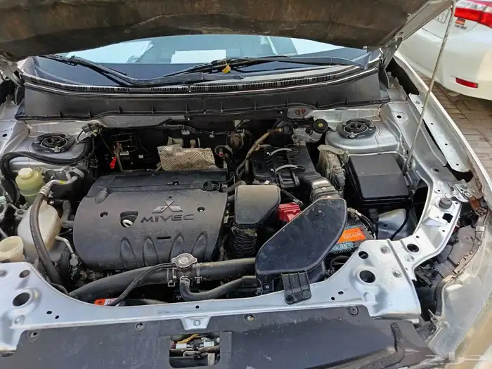 ميتسوبيشي 2013 2