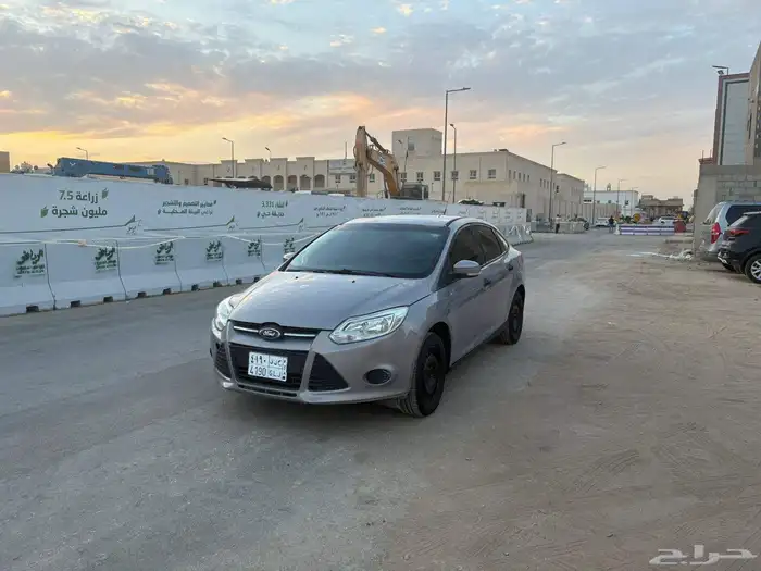 للبيع فورد 2014 مخزنه 11