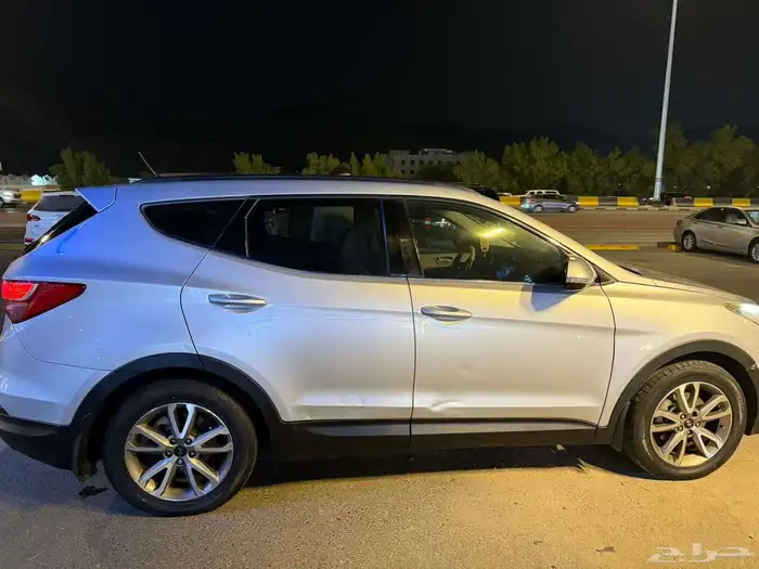 الحمدلله السيارة مافيها شي مفحوص مجدد 4 سلندر 9