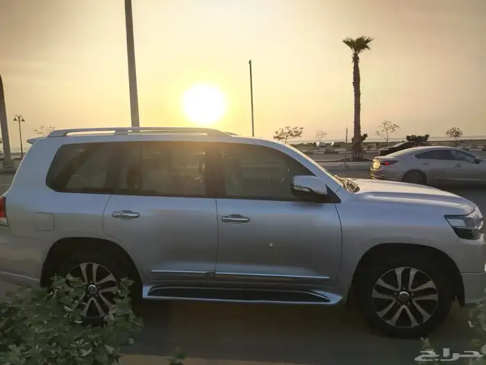 فل كامل GXR 2019 لاندكروزر 2