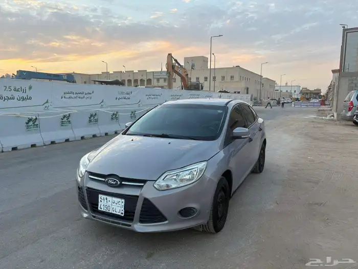 للبيع فورد 2014 مخزنه 12