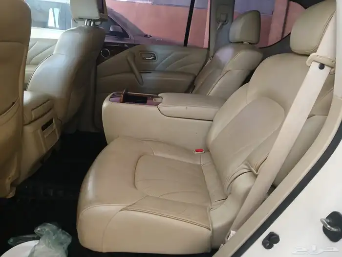 انفينتي QX80 4