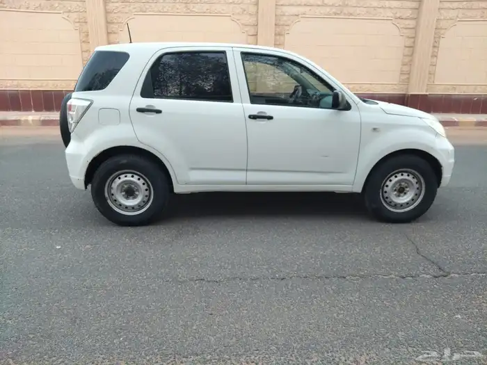 دايهاتسو 2011 قير عايدي 2